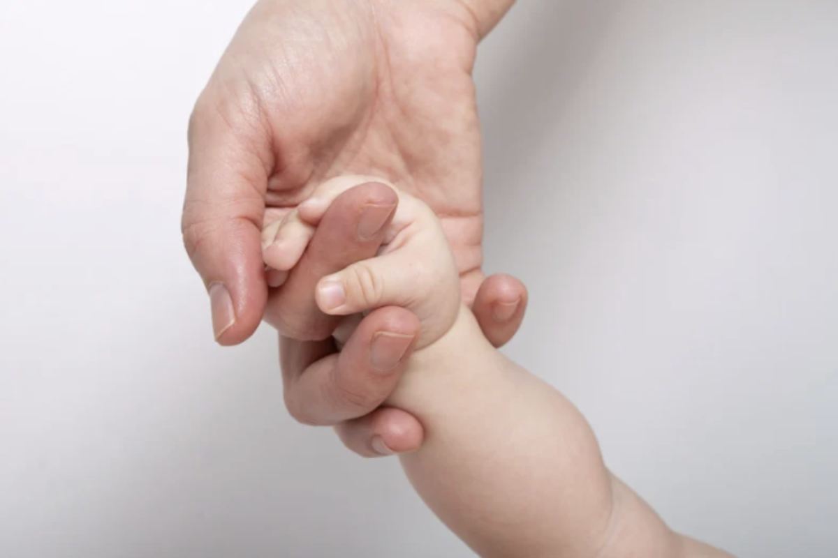 In una prima fase, il Bonus Nuovi Nati sarà erogato prioritariamente alle famiglie che hanno già presentato la domanda