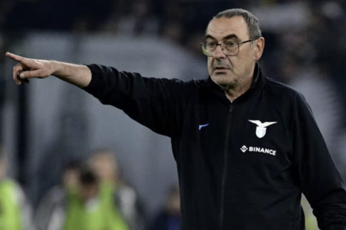 Il gioco di Sarri, pur essendo altamente spettacolare e dinamico, presenta anche delle sfide. Uno dei principali rischi è la vulnerabilità in fase di transizione