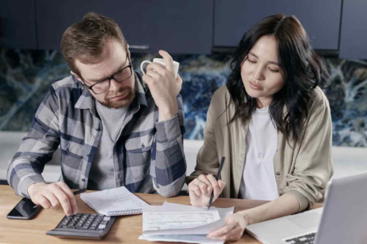 Il calcolo dell'ISEE è cruciale per la concessione del bonus. Sono state introdotte nuove modalità di calcolo, escludendo alcuni beni