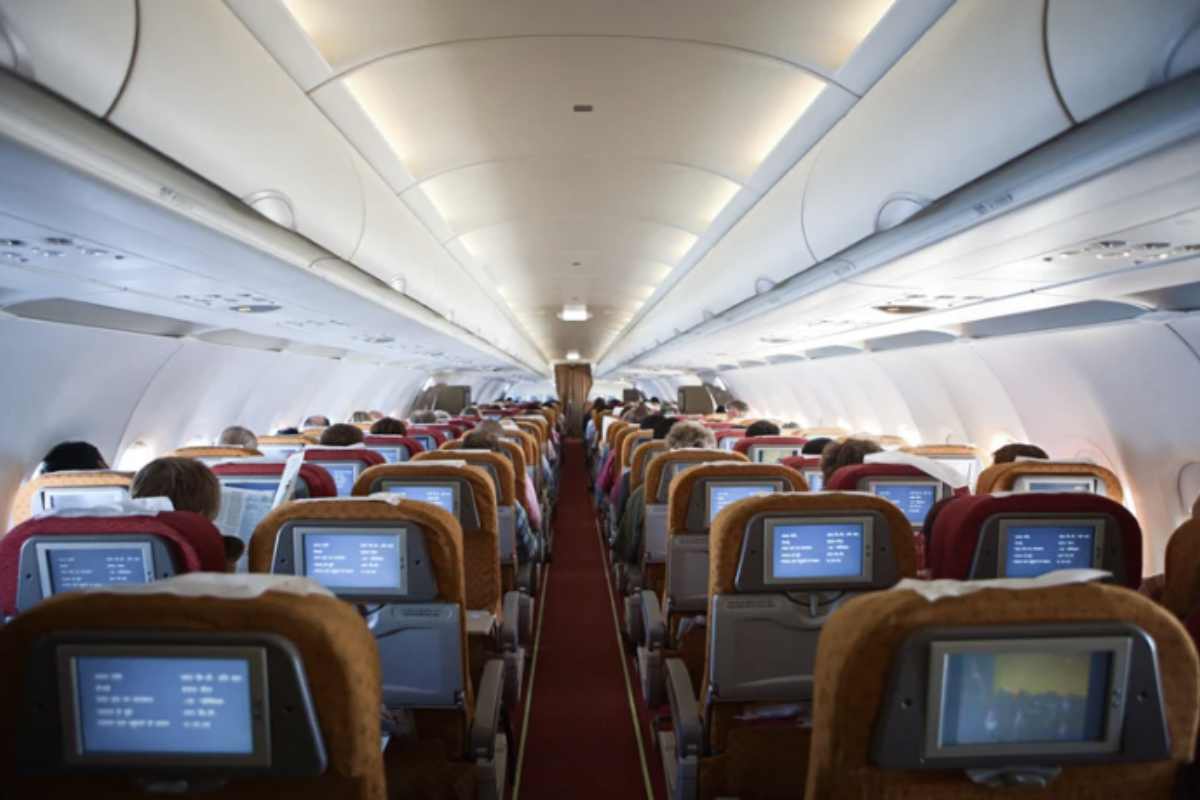 Non bisogna dimenticare che volare rimane uno dei mezzi di trasporto più sicuri al mondo. Dati recenti dell’IATA (International Air Transport Association)