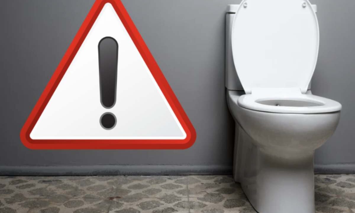 Secondo studi recenti, solo il 25% degli utenti ricorda di igienizzare il proprio telefono dopo averlo utilizzato in bagno.