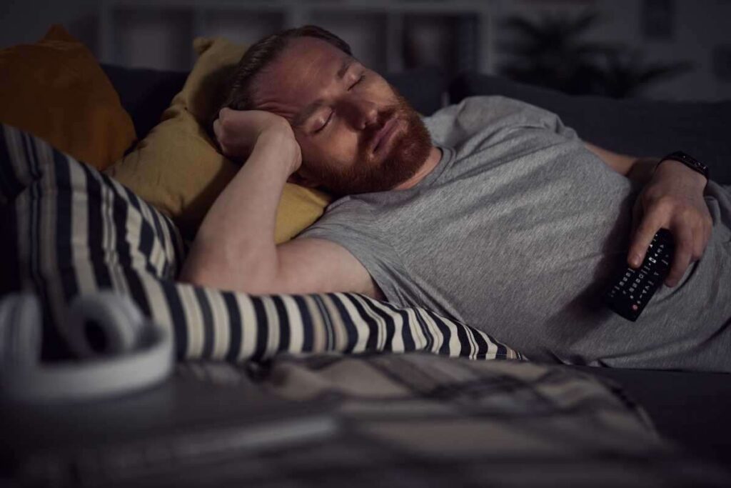 Dormire davanti alla TV perché