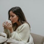 I ricercatori inglesi hanno scoperto che la caffeina non si limita a mantenere svegli, ma agisce attivando l’enzima AMPK