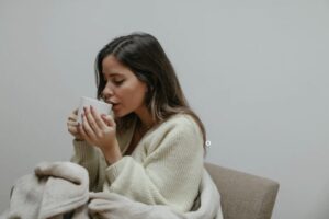 I ricercatori inglesi hanno scoperto che la caffeina non si limita a mantenere svegli, ma agisce attivando l’enzima AMPK